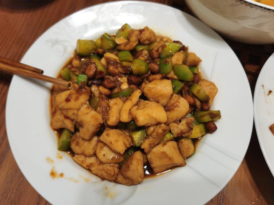 黄瓜鸡丁