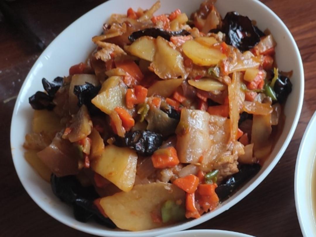 干锅土豆片
