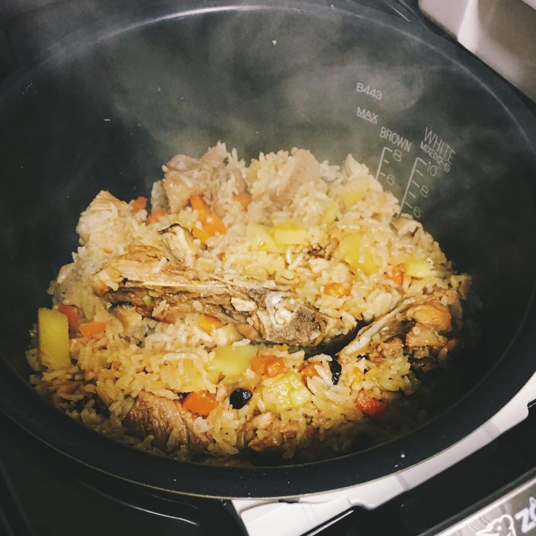 喷香排骨焖饭（爆好吃）