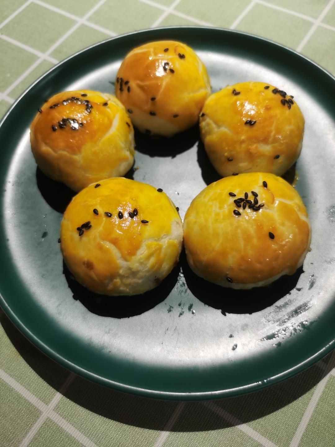 超简单 免揉 酥掉渣的蛋黄酥(超详细附全程视频)不破酥『万能酥皮』