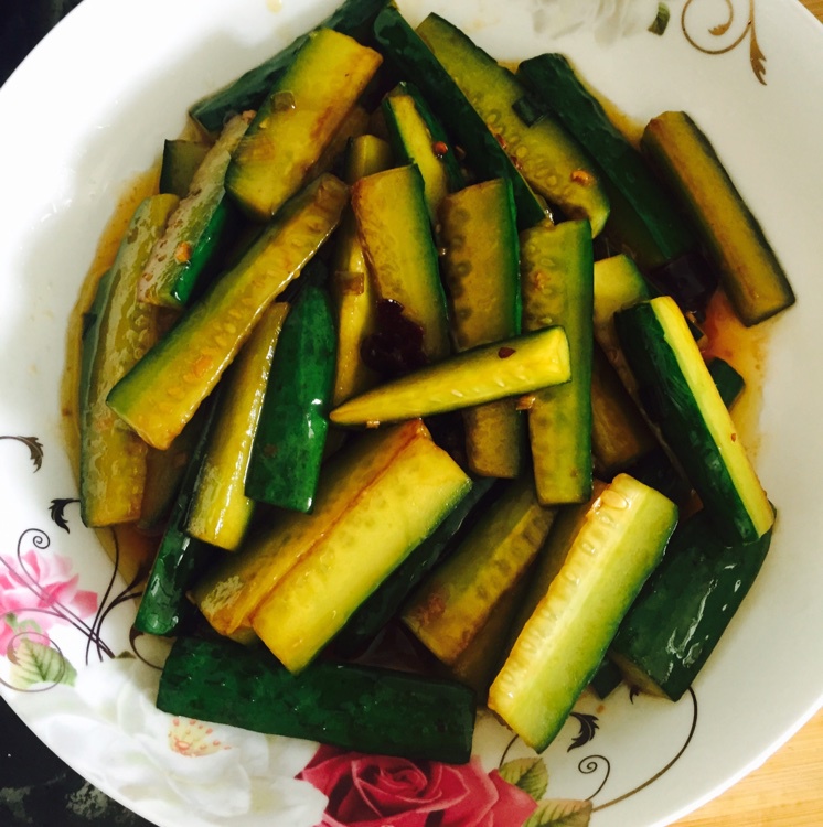 陌潞做的炝炒黄瓜条