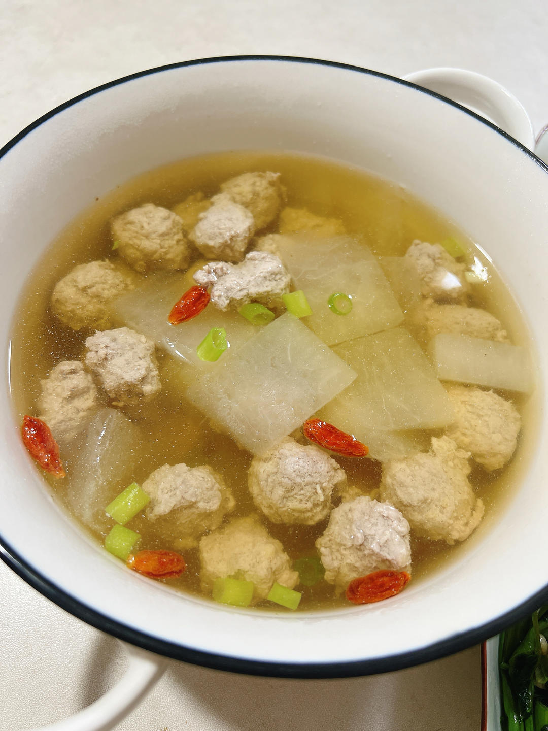 巨鲜美的冬瓜丸子汤