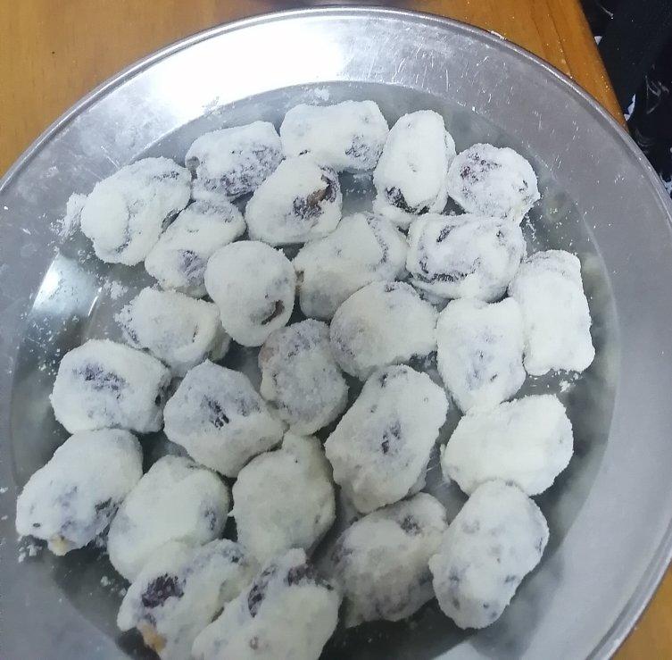 2020年火遍全网的坚果奶枣，超级简单，确实好吃。