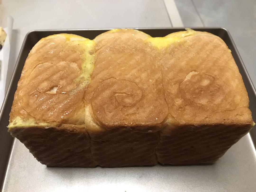 和云朵一样柔软的北海道牛奶吐司