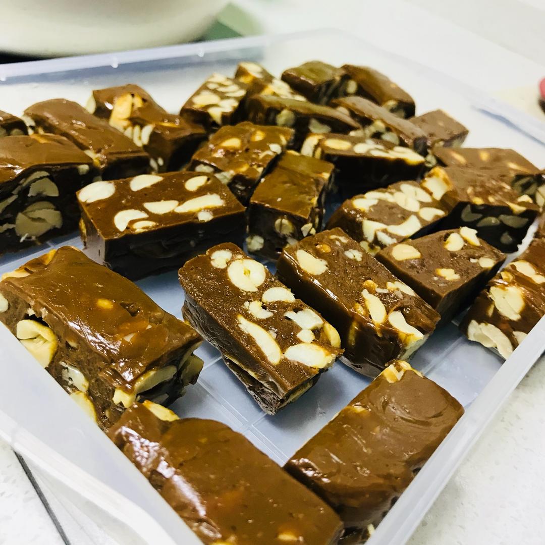 比牛轧糖还要好吃的花生太妃糖（消耗淡奶油）