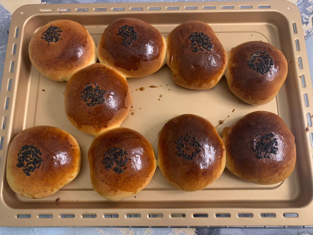 手揉面包详细贴:红豆面包