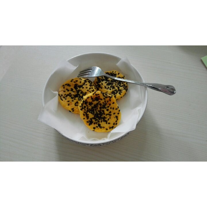 紫薯芝麻饼