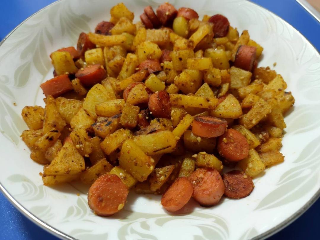 孜然火腿土豆丁