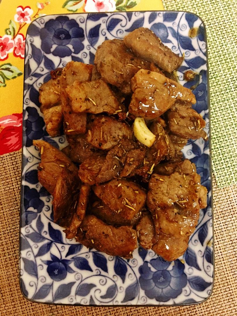 黑蒜子牛肉粒