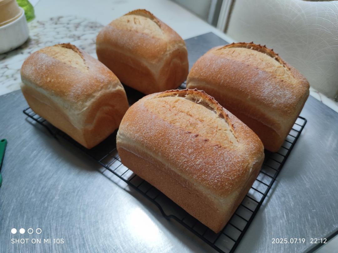 50%全麦吐司｜低糖低脂，吃起来不像是吃全麦的全麦吐司！