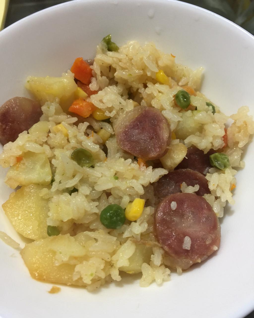 腊肠红薯焖饭（电饭锅快手版）