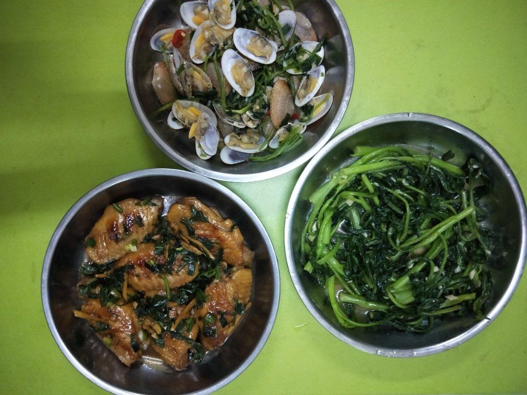 台式三杯鸡