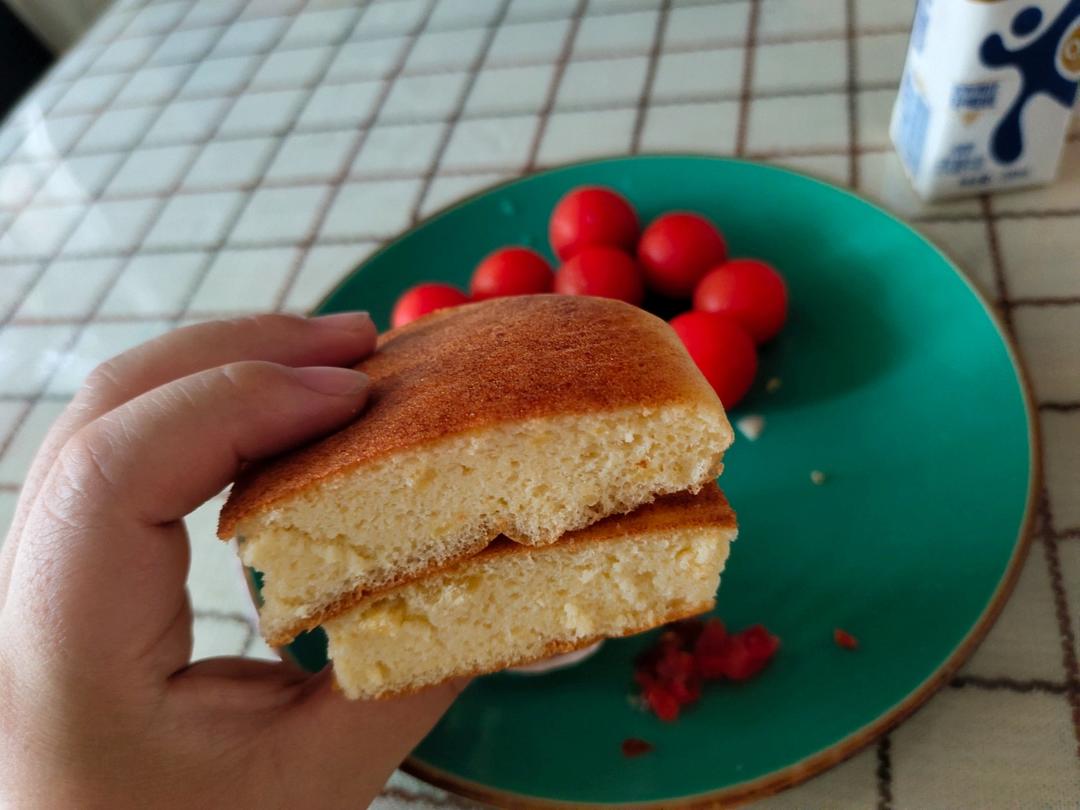 减脂期甜品4——无油无糖无面粉的超低卡魔芋蛋糕