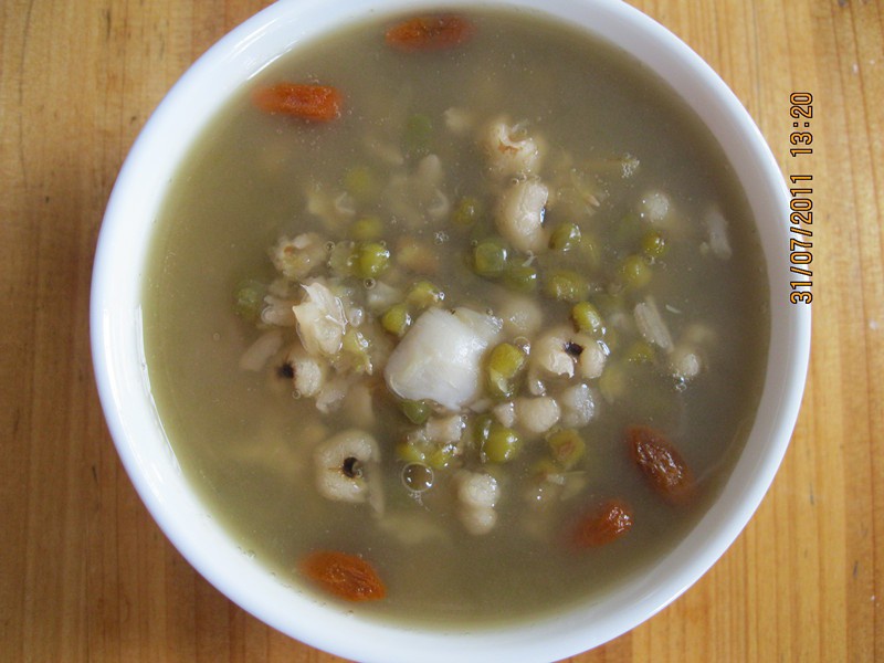 薏仁百合绿豆汤