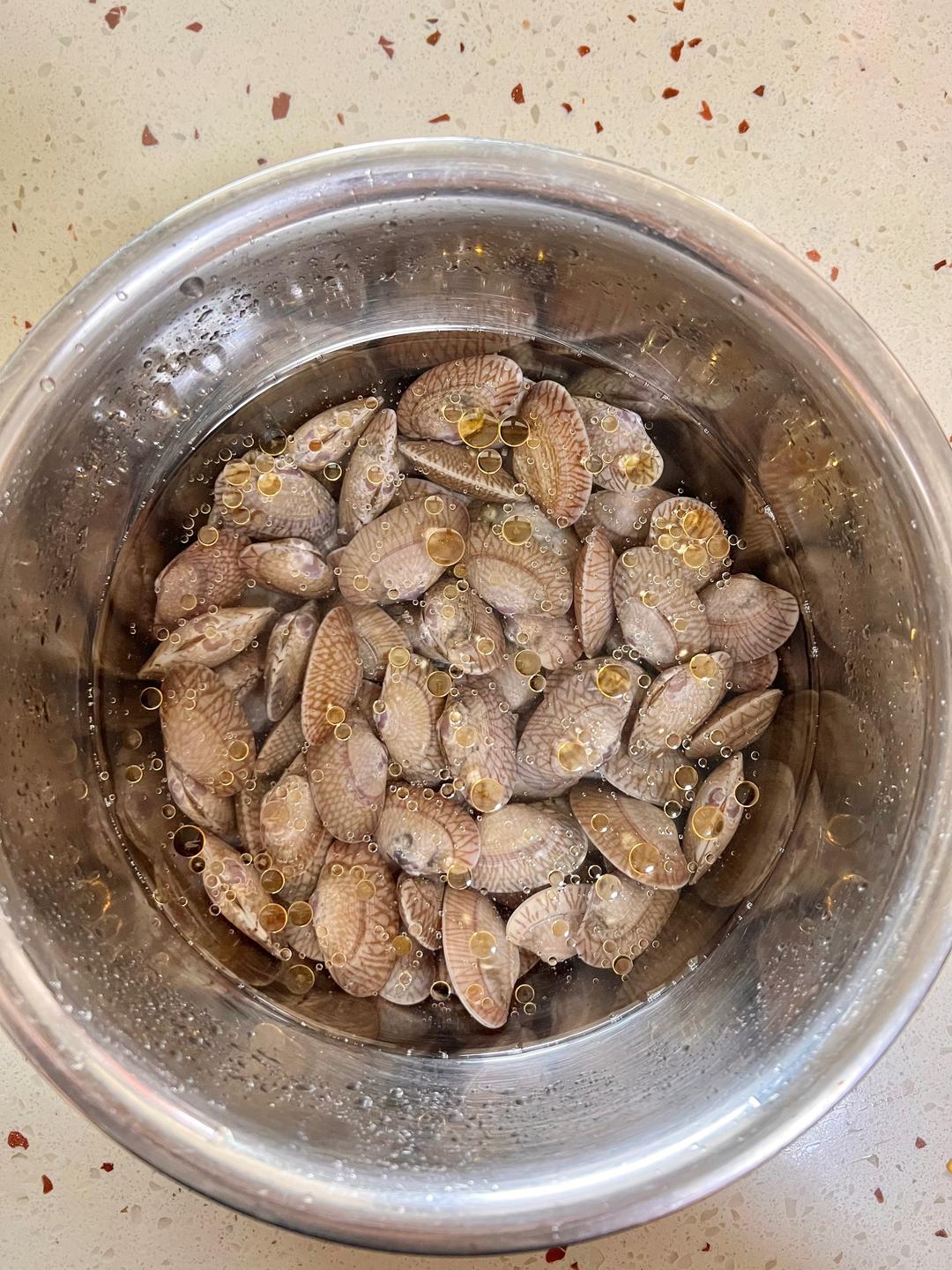 升级版花甲神仙吃法2.0，根本停不下来的做法 步骤1