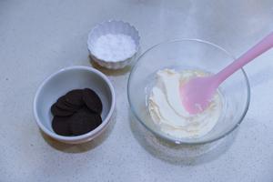 海盐奥利奥乳酪冰糕🐳✨冰凉软糯の奶酪小方的做法 步骤1