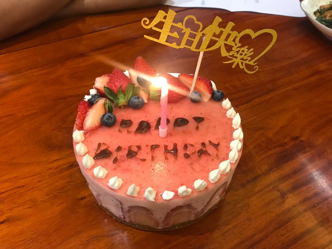 法式草莓蛋糕 fraisier 慕斯林奶油应用之一