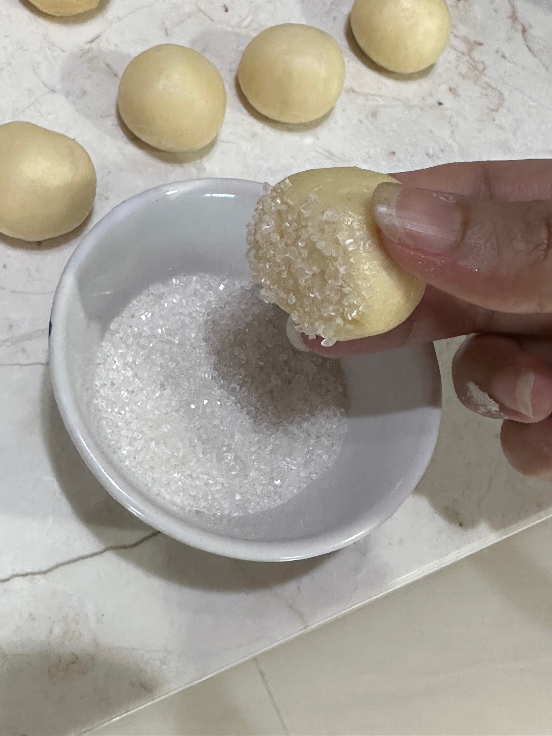 椰蓉脆底小面包，一口一个不吱声的做法 步骤8