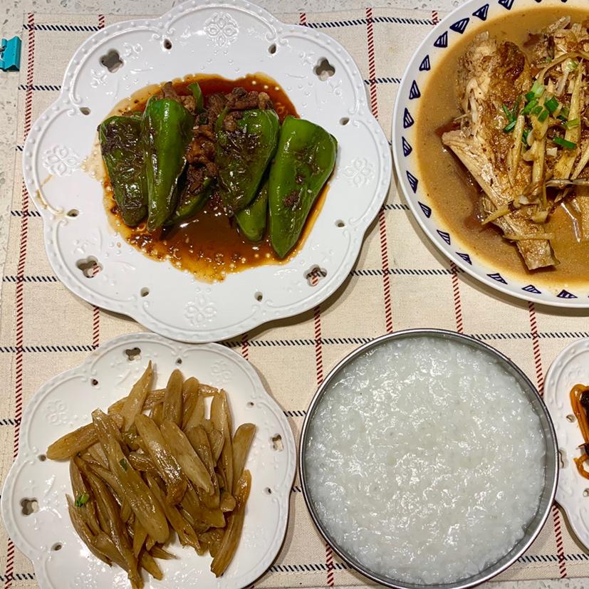 下饭菜肴--青椒酿肉
