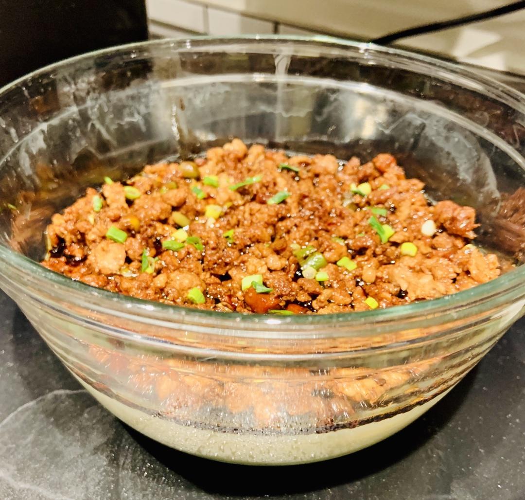 肉末蒸蛋羹：厨房小白都可以蒸出好吃的鸡蛋羹哟
