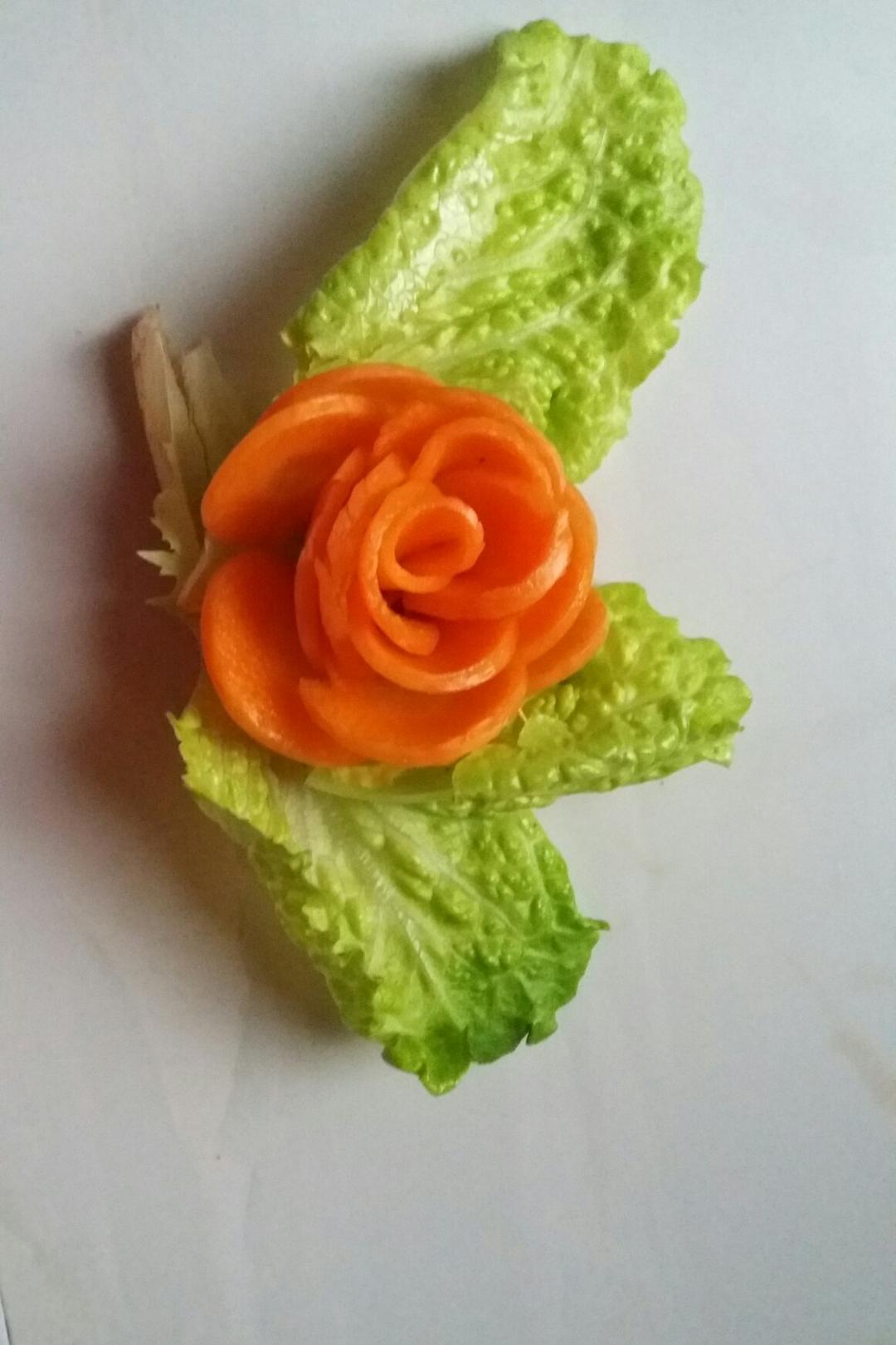 曾鹏程海兰做的萝卜,胡萝卜花