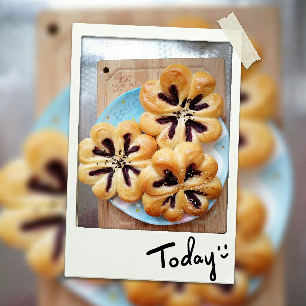 紫薯四叶草面包