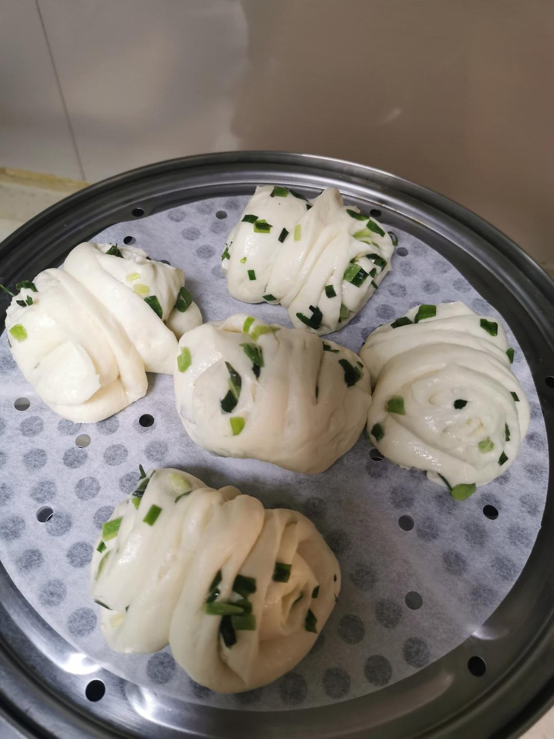 🌺椒盐葱香花卷🌺（操作简单，好吃又好看）