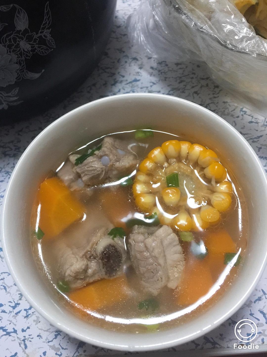 玉米排骨汤