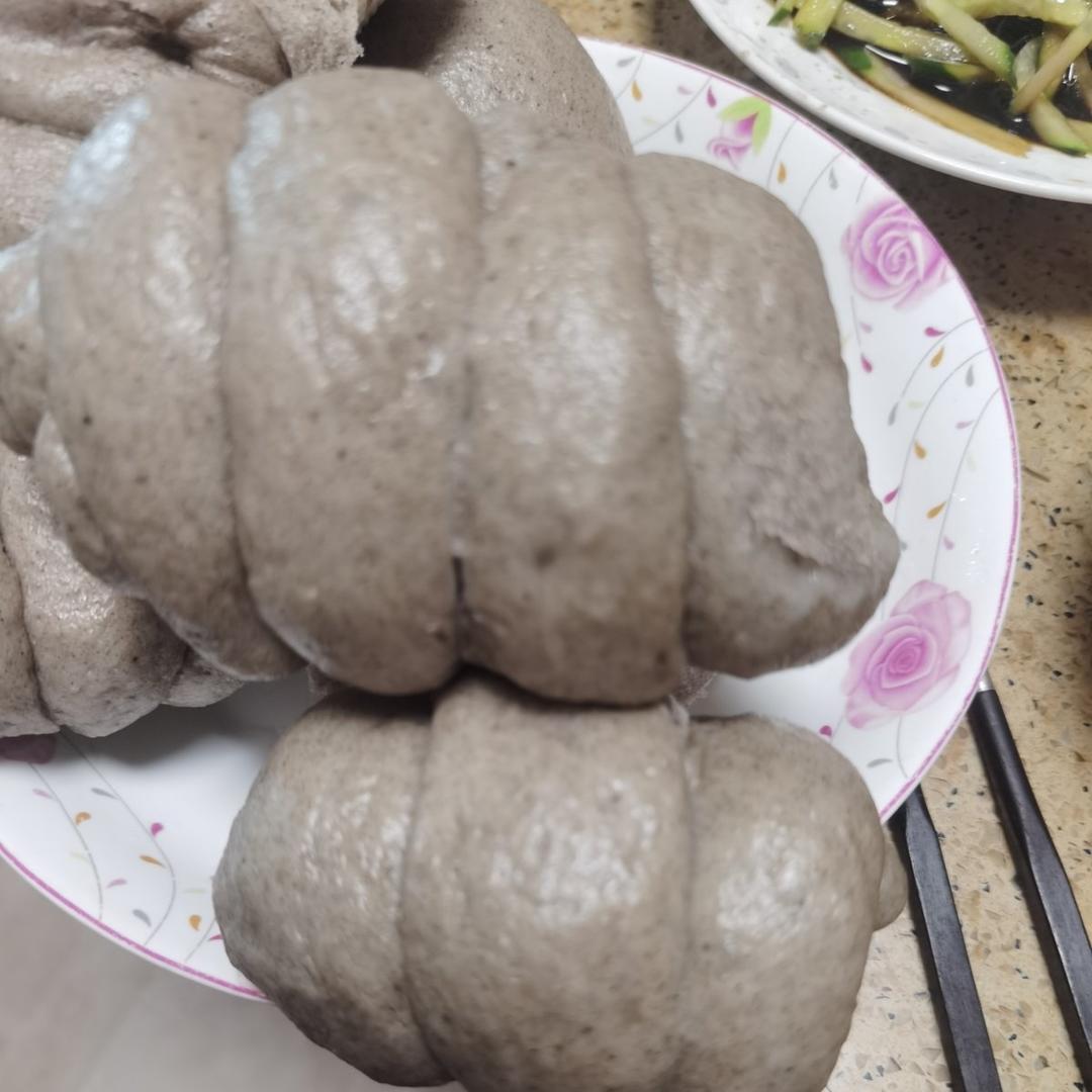 我要告诉所有的朋友｜馒头这么做  口感像棉花太棒了【消耗黑芝麻糊】