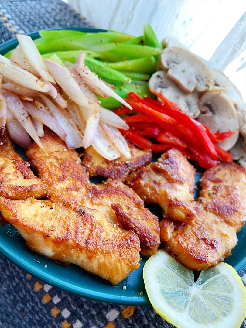 香煎嫩滑鸡胸肉