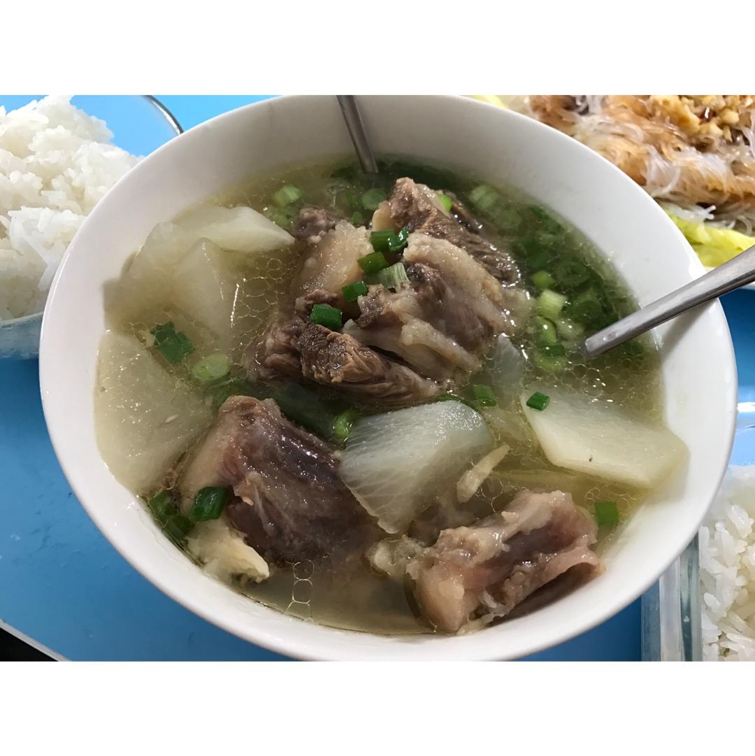 韩式清炖牛尾汤