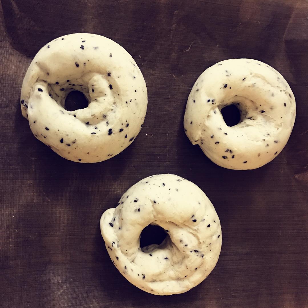 藤田千秋的橙皮芝麻贝果