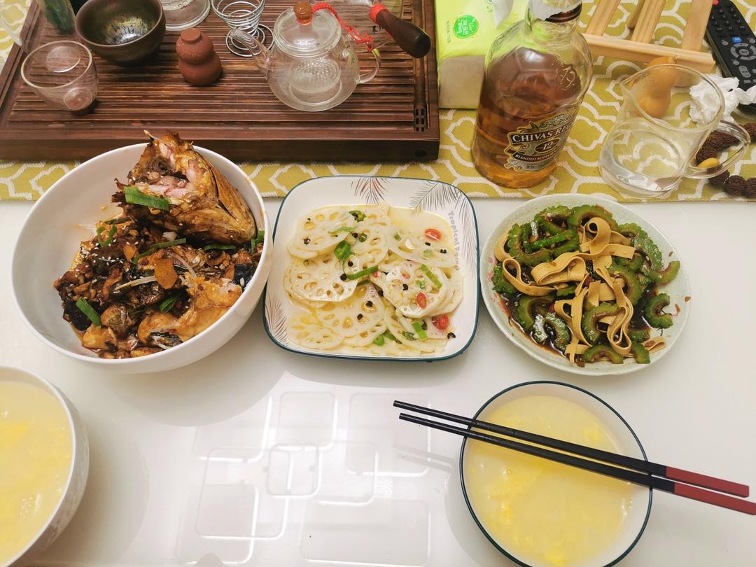 又白又脆的凉拌莲菜