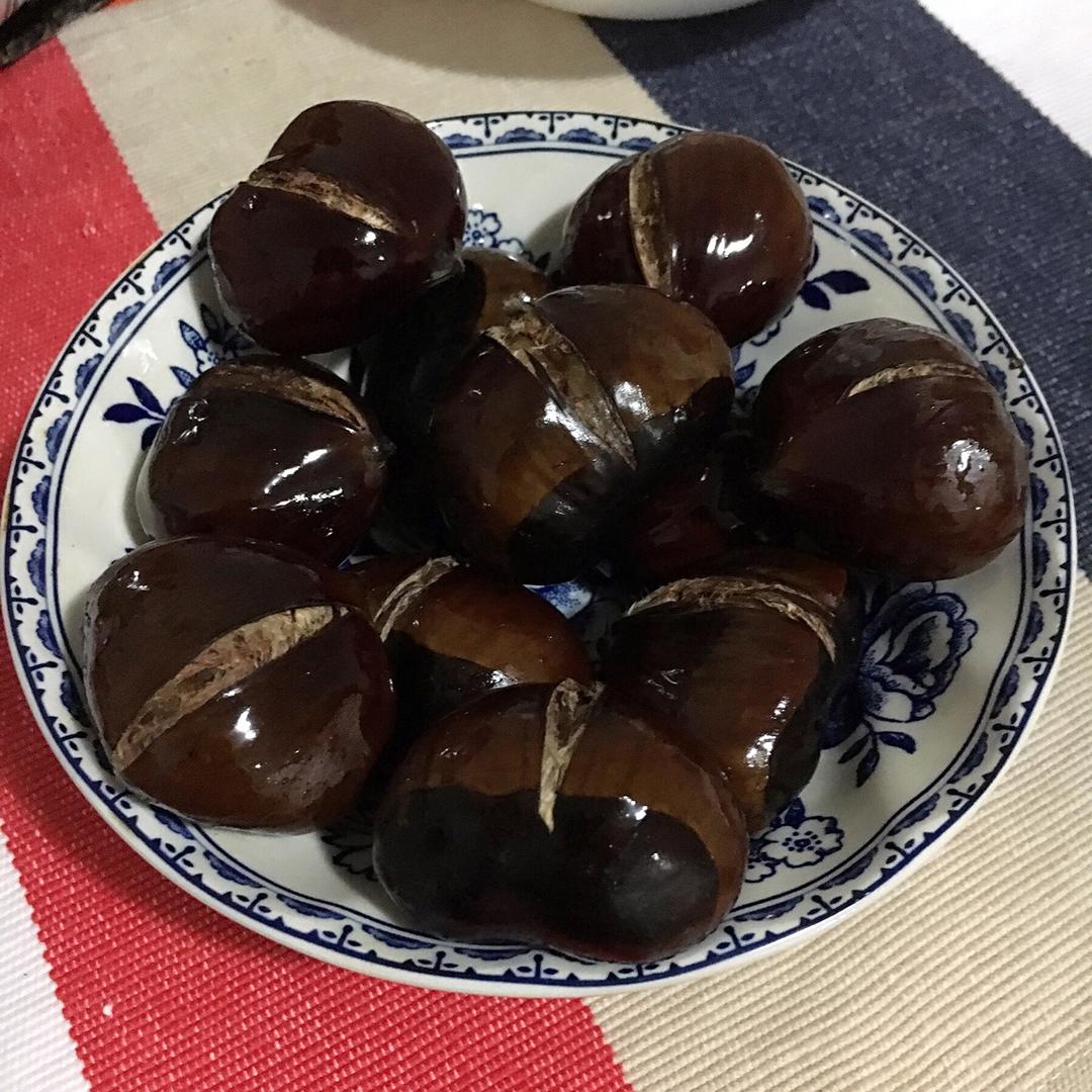 慵懒美丽的栗子