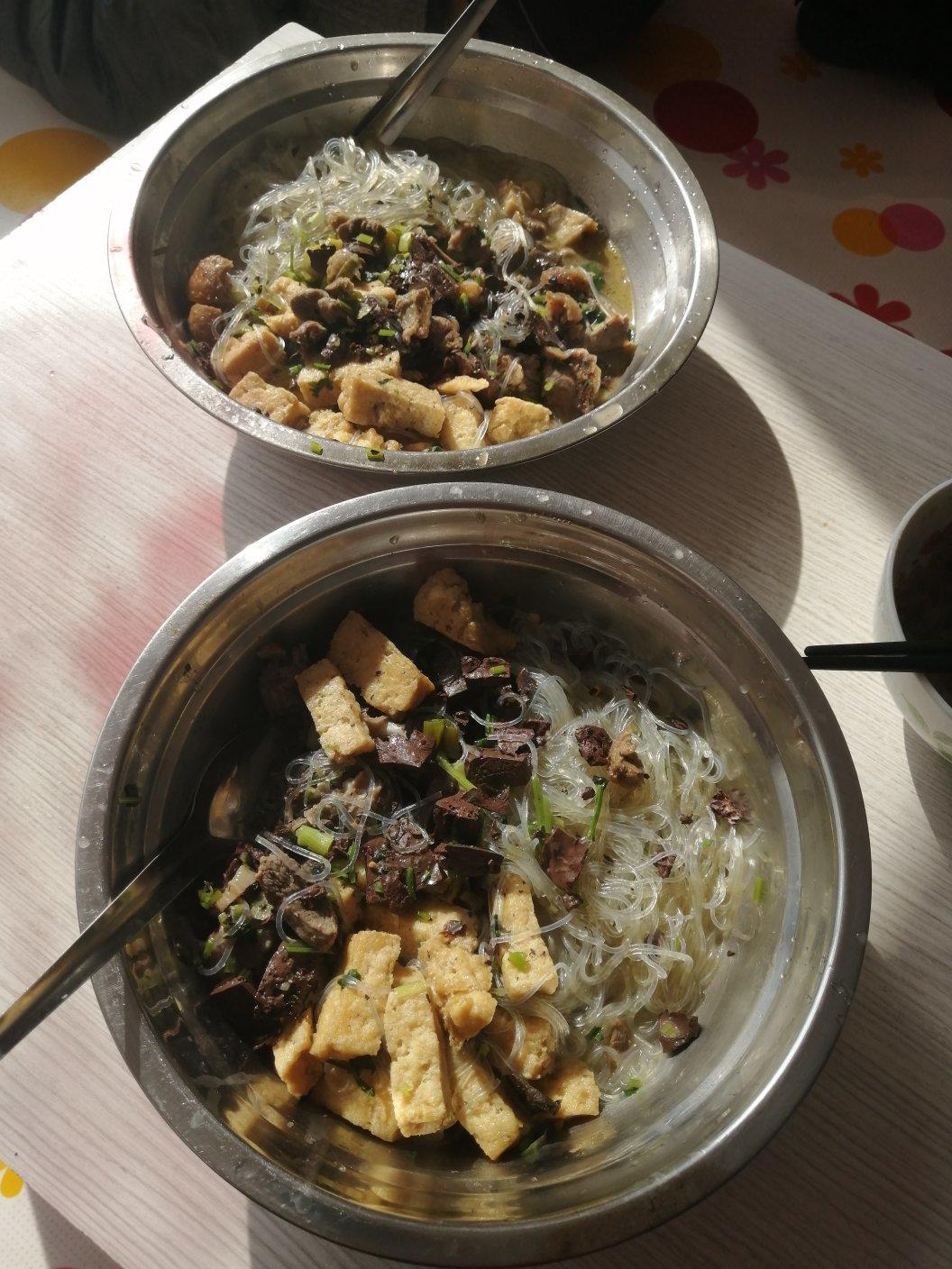 家庭版鸭血粉丝汤