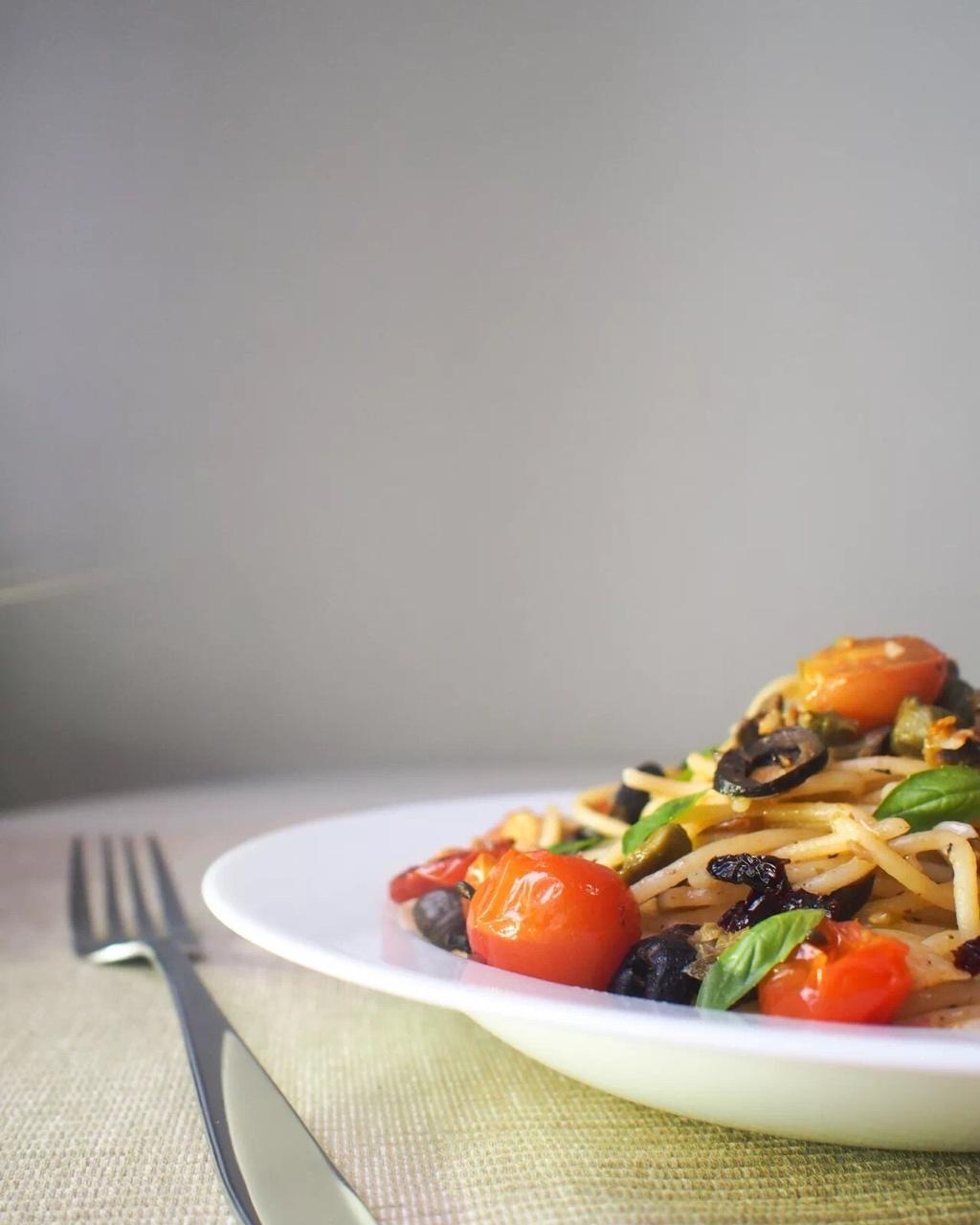 [米其林菜谱] 辣味茄酱意面佐凤尾鱼