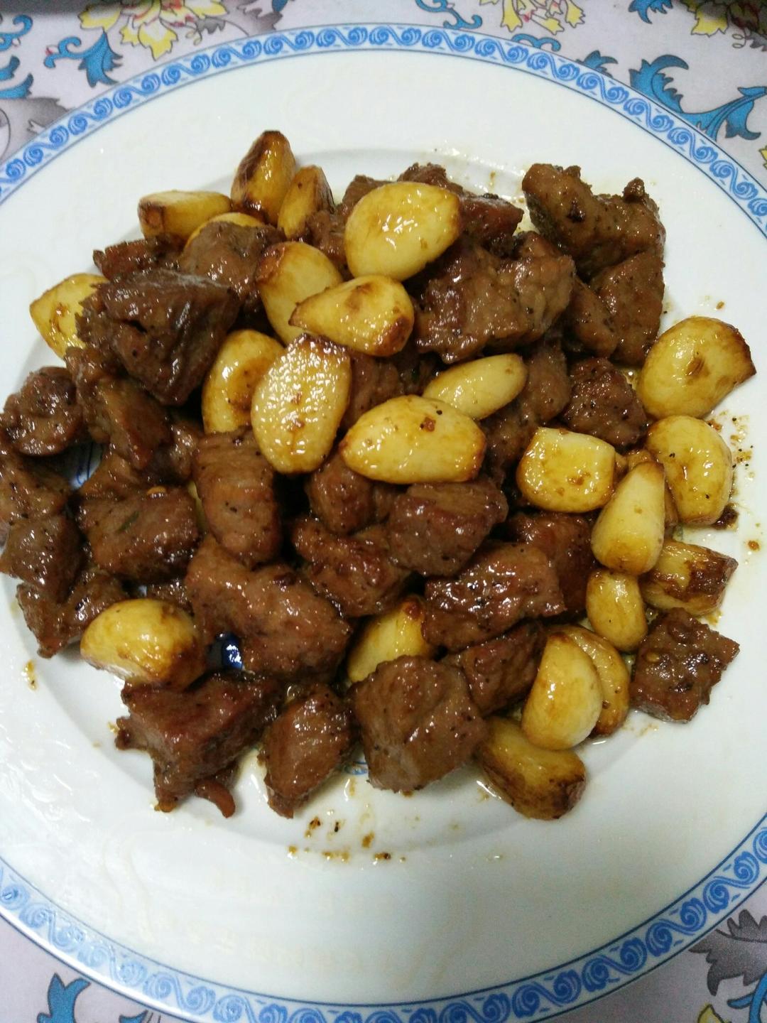 黑蒜子牛肉粒