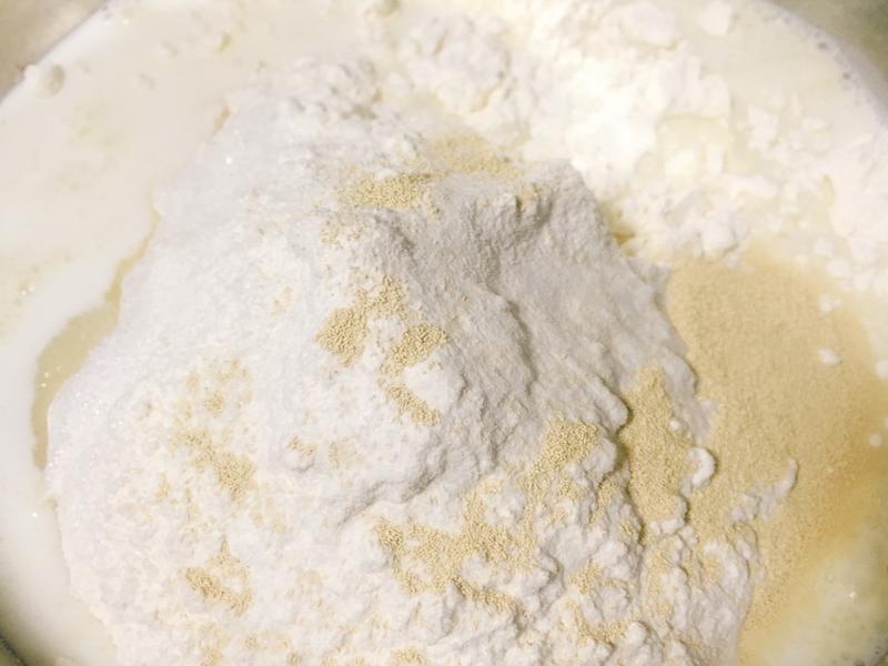 纯奶手撕吐司的做法 步骤1