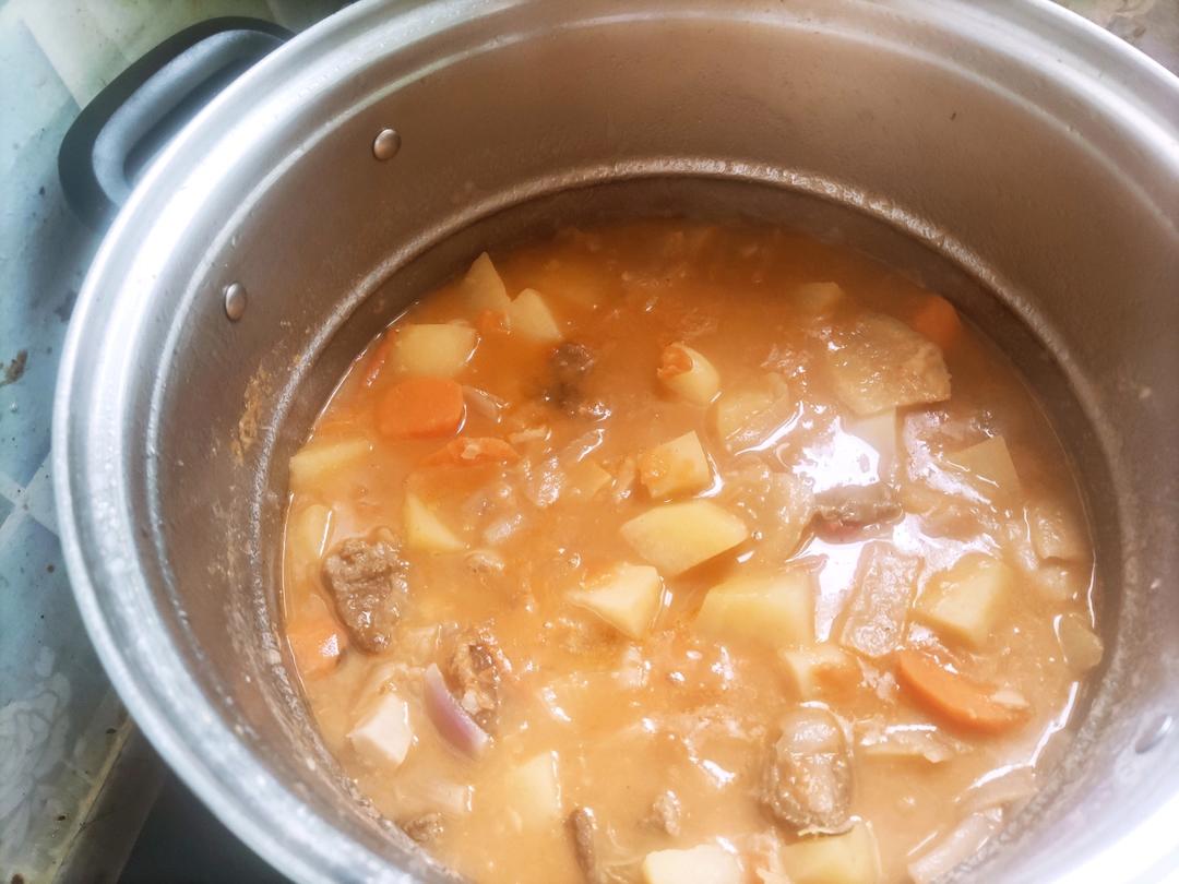 土豆炖牛肉