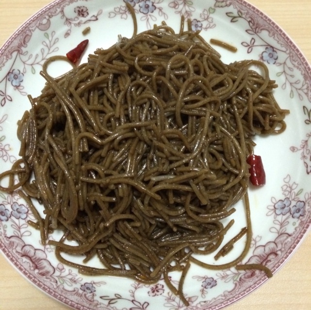 酱油杂菜炒面（升级版）(Fried Noodles with Vegetables in Soy Sauce)