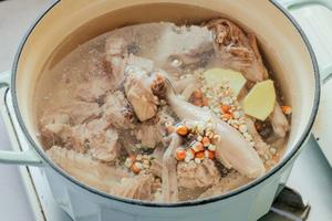 冬瓜薏米煲水鸭的做法 步骤9