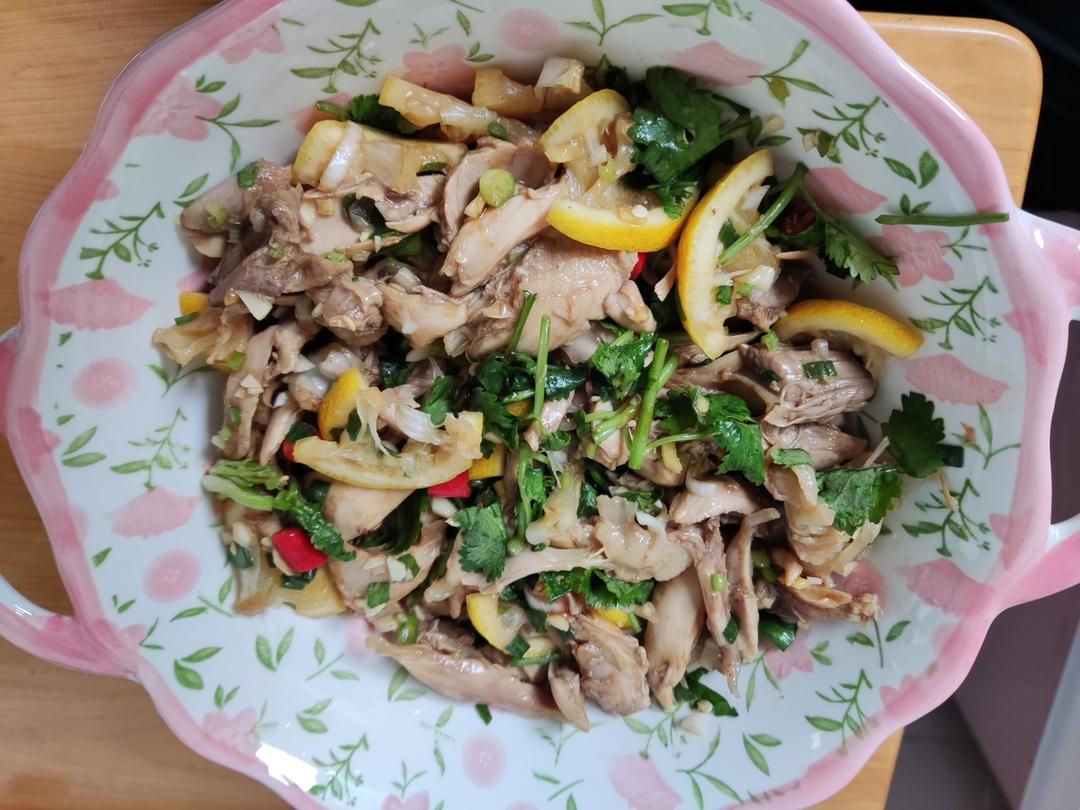 柠檬手撕鸡