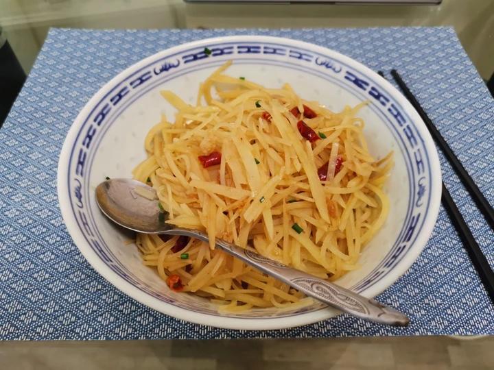 酸辣土豆丝的家常做法 超级下饭