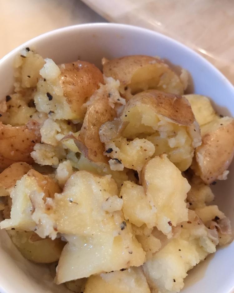 科达·布莱克的超快手烤土豆（微波炉/烤箱）