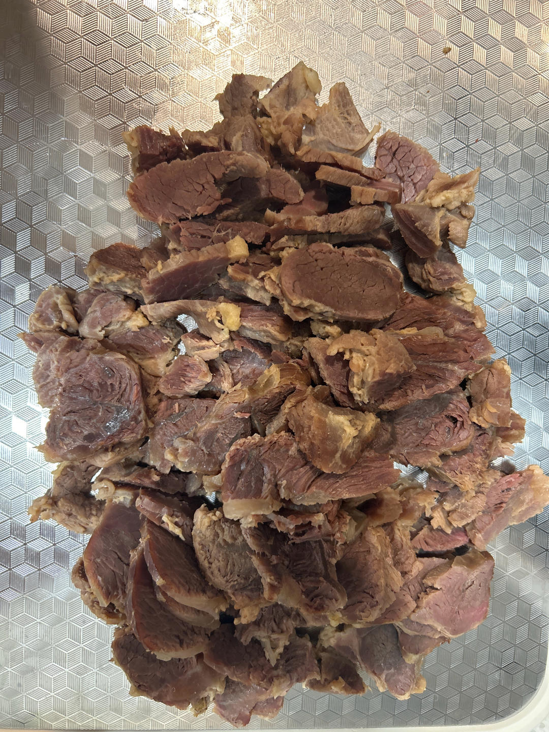 牛肉极简做法：盐水牛肉！口感不输酱牛肉。。
