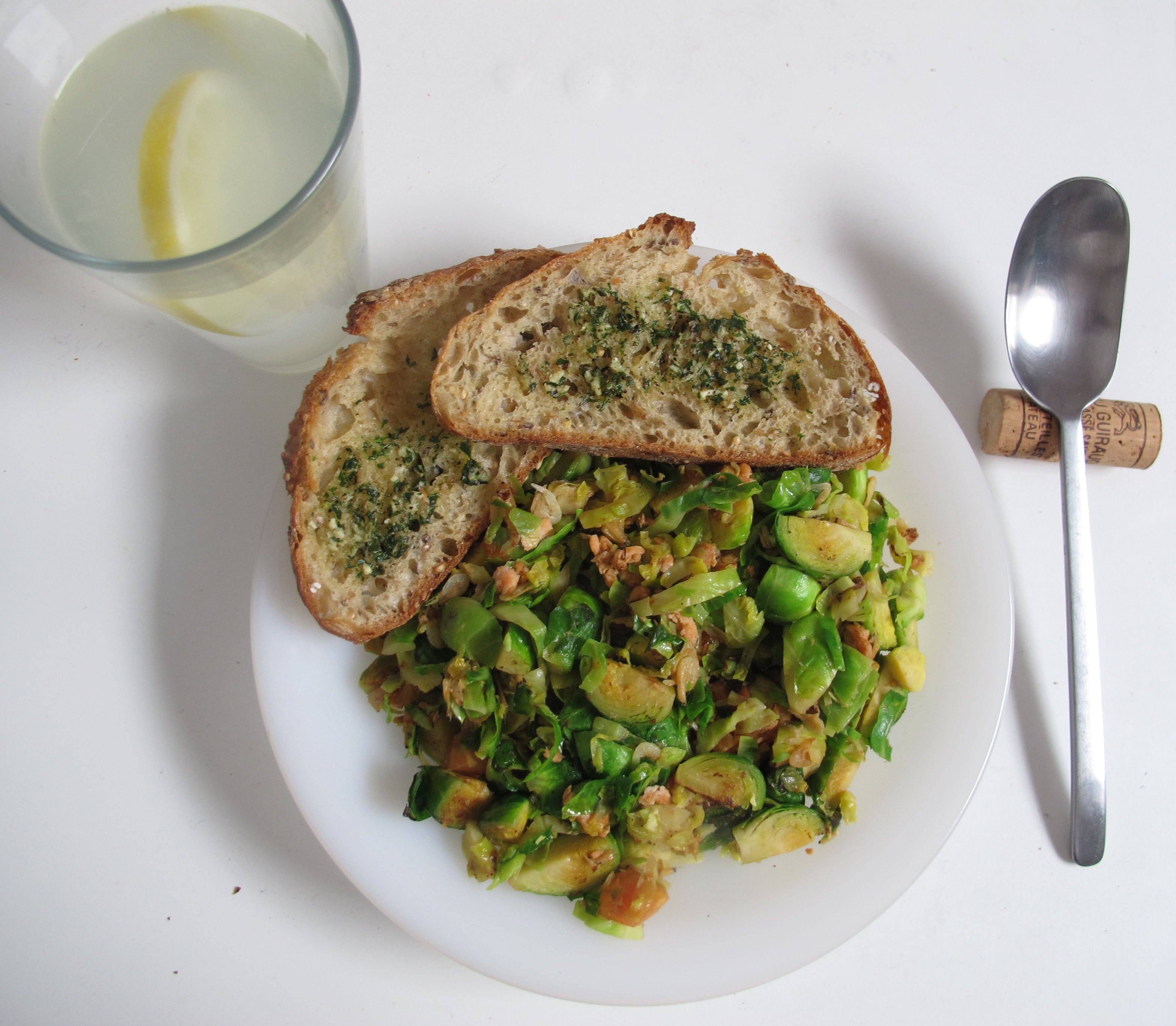 培根炒孢子甘蓝