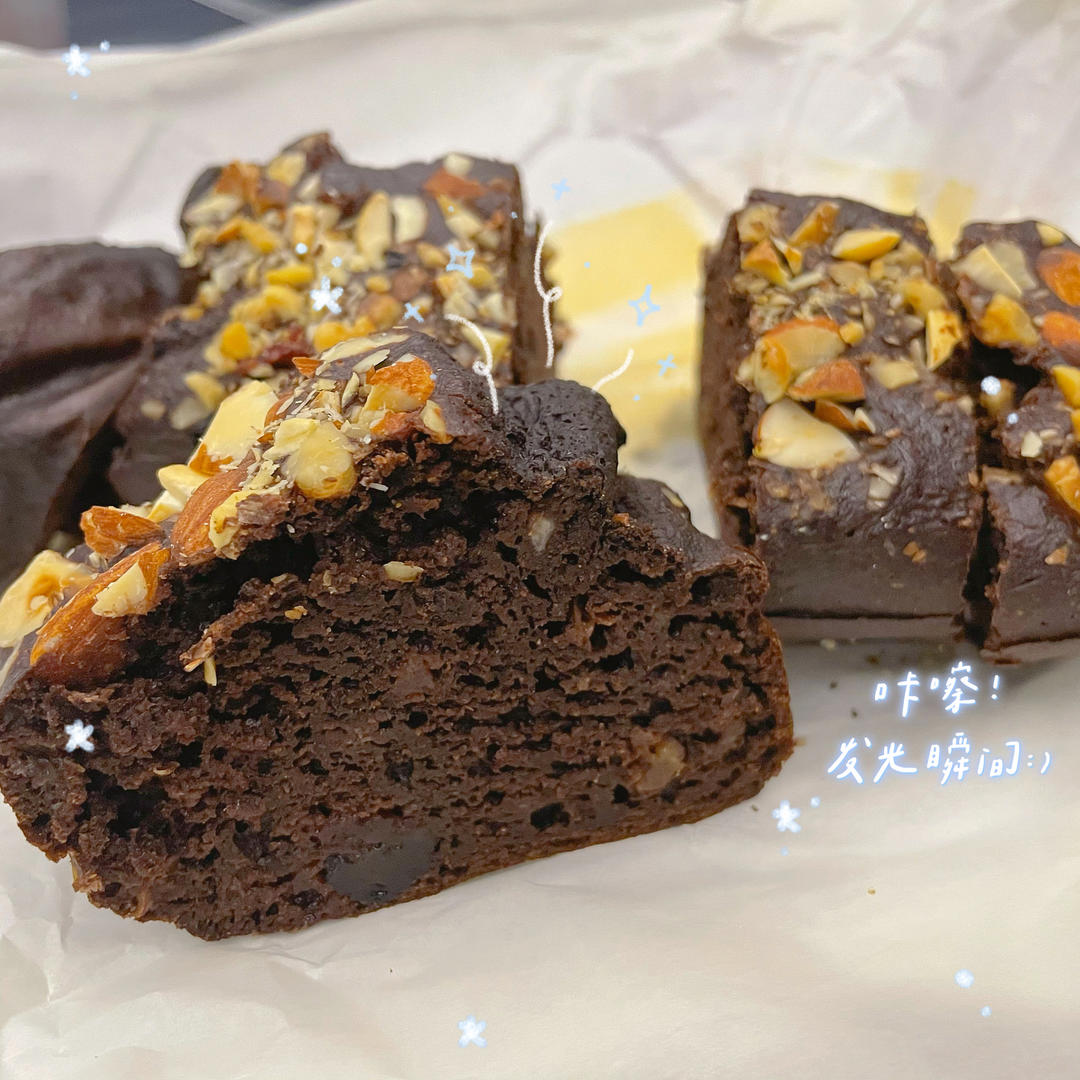 健康低卡 无油无蔗糖/全麦香蕉可可布朗尼蛋糕（搅一搅就完成！）