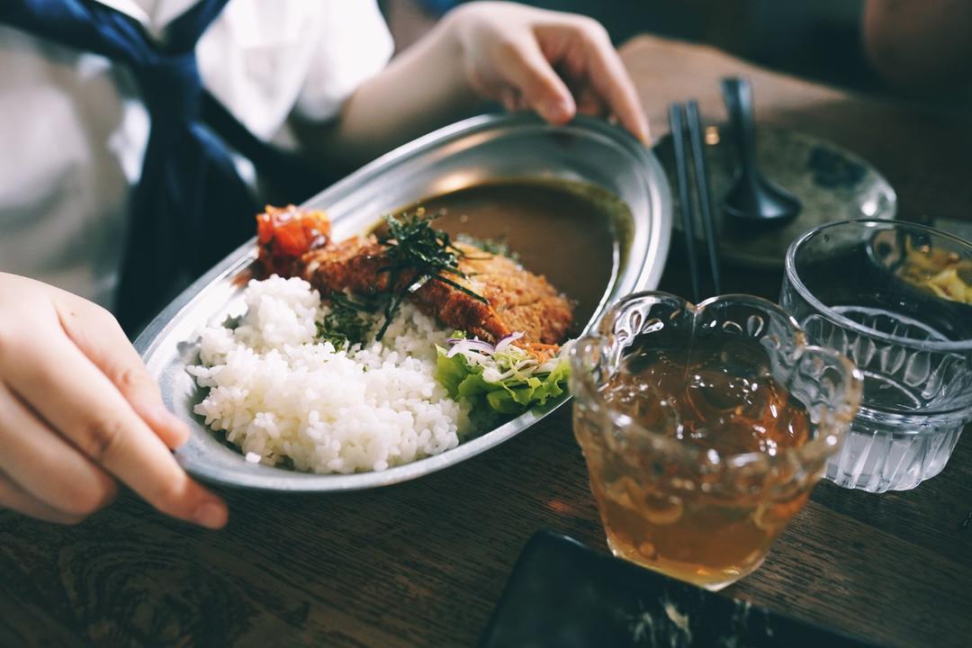 外食__走走停停。