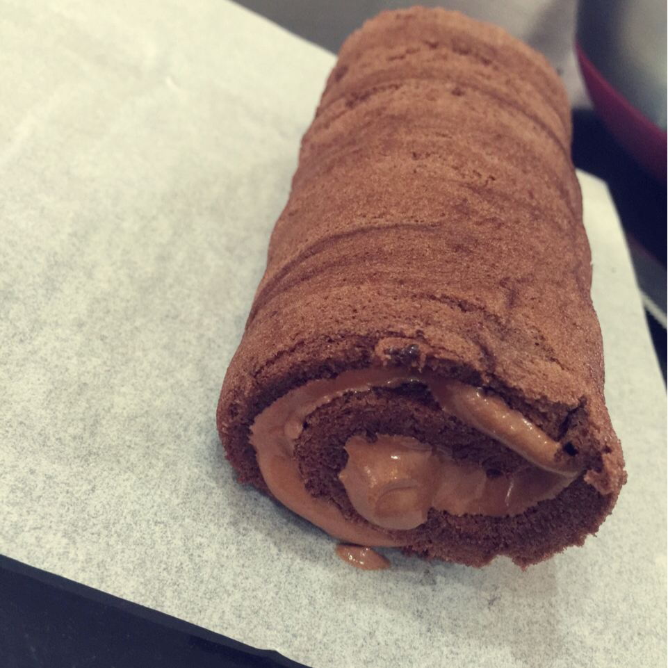 浓郁双巧克力卷
