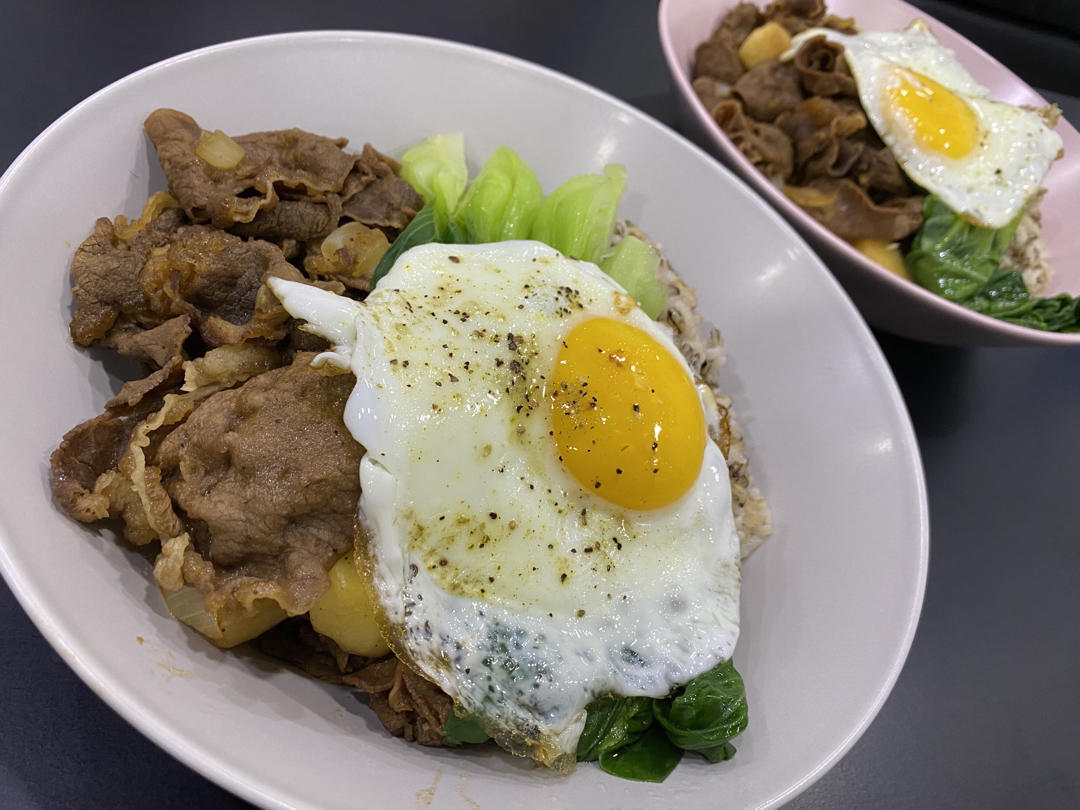好吃到舔碗底的土豆肥牛拌饭